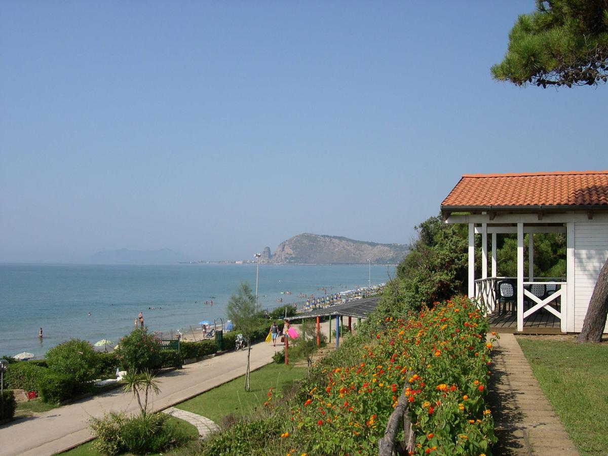 Settebello Village Лидо Ди Фонди Екстериор снимка